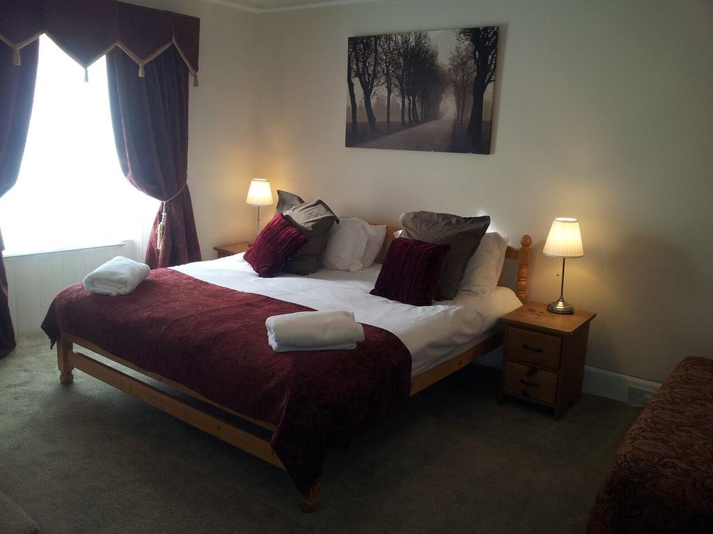 The Bridge Of Lochay Hotel Killin Habitación foto