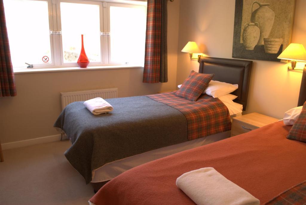 The Bridge Of Lochay Hotel Killin Habitación foto